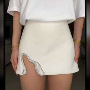 Zara JEWEL MINI SKIRT WHITE SIZE XS